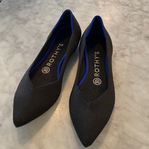 Rothy’s black flats